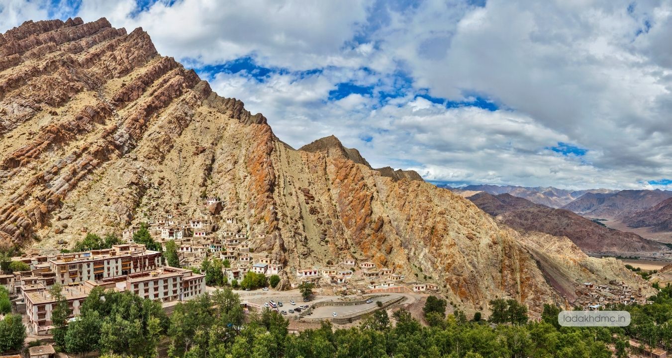 hemis-monastery