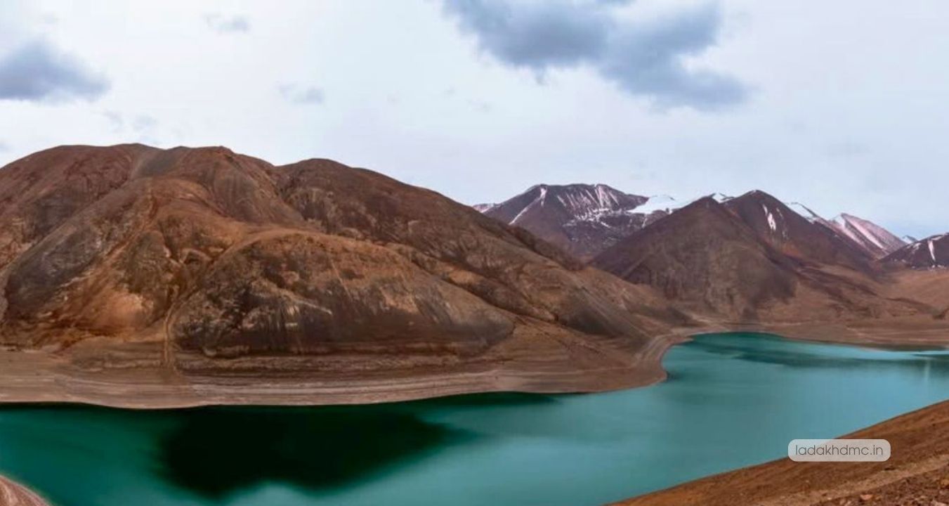 Mirpal Tso - serene high-altitude lake in Changthang region