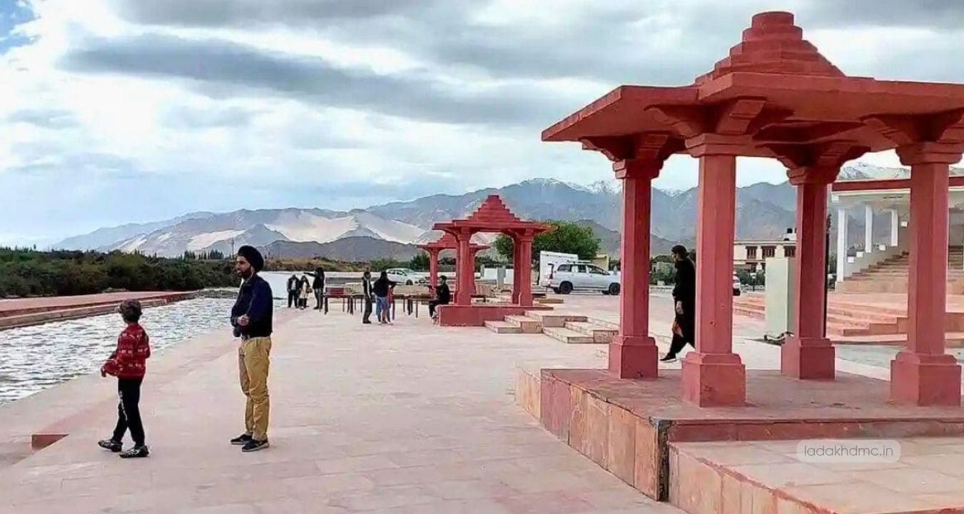 Sindhu Darshan - riverside viewpoint on Indus River