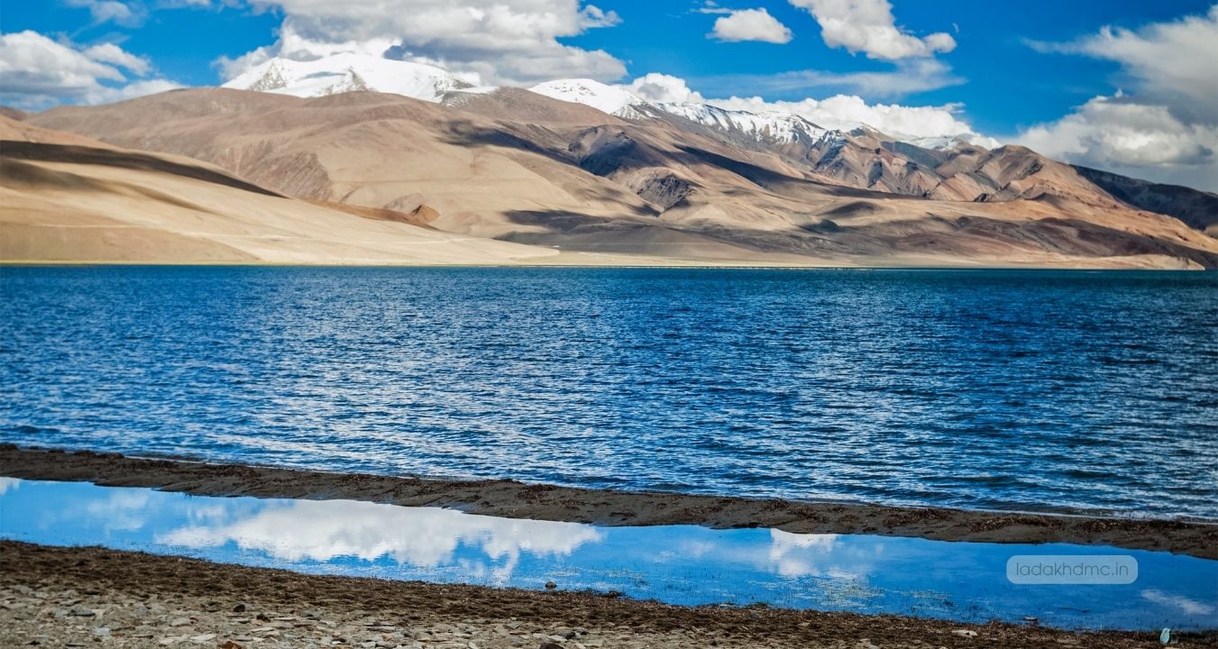 Kyagar Tso surrounded by mountains and pristine Himalayan scenery in Leh Ladakh